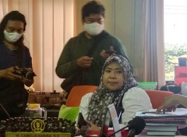 Camelia Habiba Wakil Ketua Komisi A DPRD Surabaya dari Fraksi PKB. (Foto: Niam Kurniawan/Ngopibareng.id)