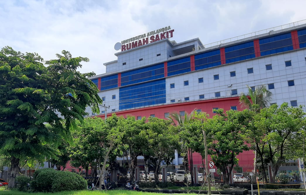 Rumah Sakit Unair Surabaya. (Foto: Pita/Ngopibareng.id)