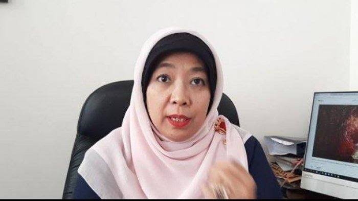 Sitti Hikmawatty, Komisioner Komisi Perlindungan Anak Indonesia sempat viral karena pernyataan soal wanita bisa hamil saat berenang di kolam. (Foto: Dok. Pribadi)
