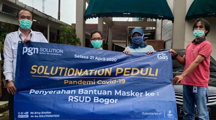 PGN donasikan masker sebanyak 40 dus dengan total berisi 2.000 masker untuk tenaga kesehatan di RSUD Kota Bogor. (Foto: PGN)