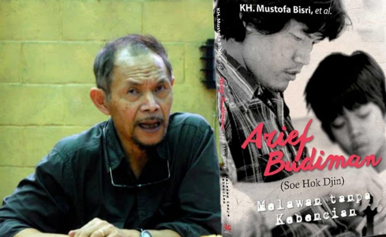 Goenawan Mohamad dan buku Mengenang Arief Budiman. (Ilustrasi: Fa Vidi/Ngopibareng)id)