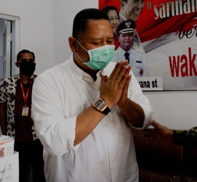 Wakil Walikota Surabaya Whisnu Sakti Buana, saat ditemui di ruang kerjanya di Balaikota Surabaya. (Foto: Alief Sambogo/Ngopibareng.id)
