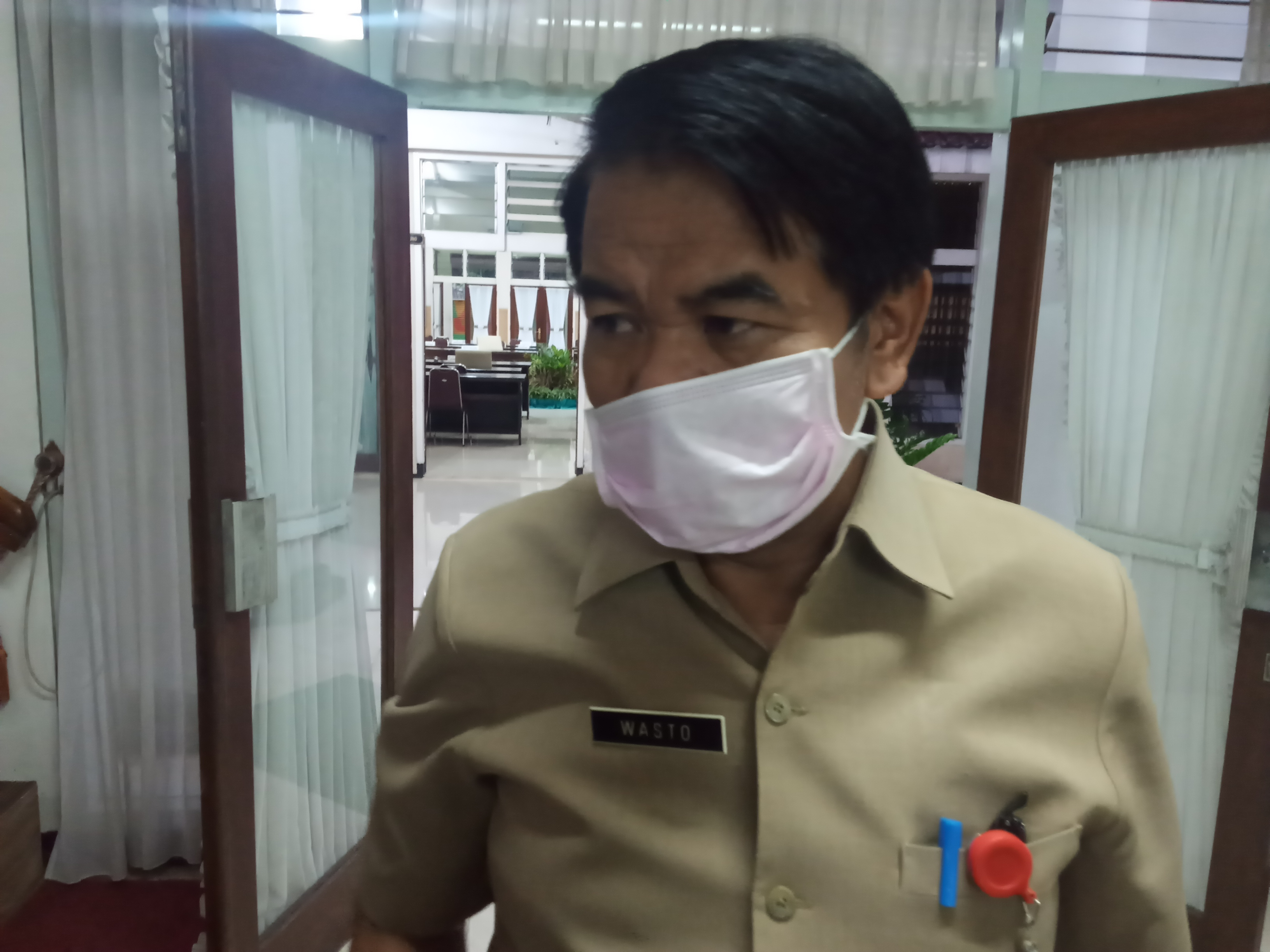 Sekretaris Daerah (Sekda) Kota Malang, Wasto saat ditemui di Kantor Bakorwil Jatim III Malang (Foto: Lalu Theo/ngopibareng.id)