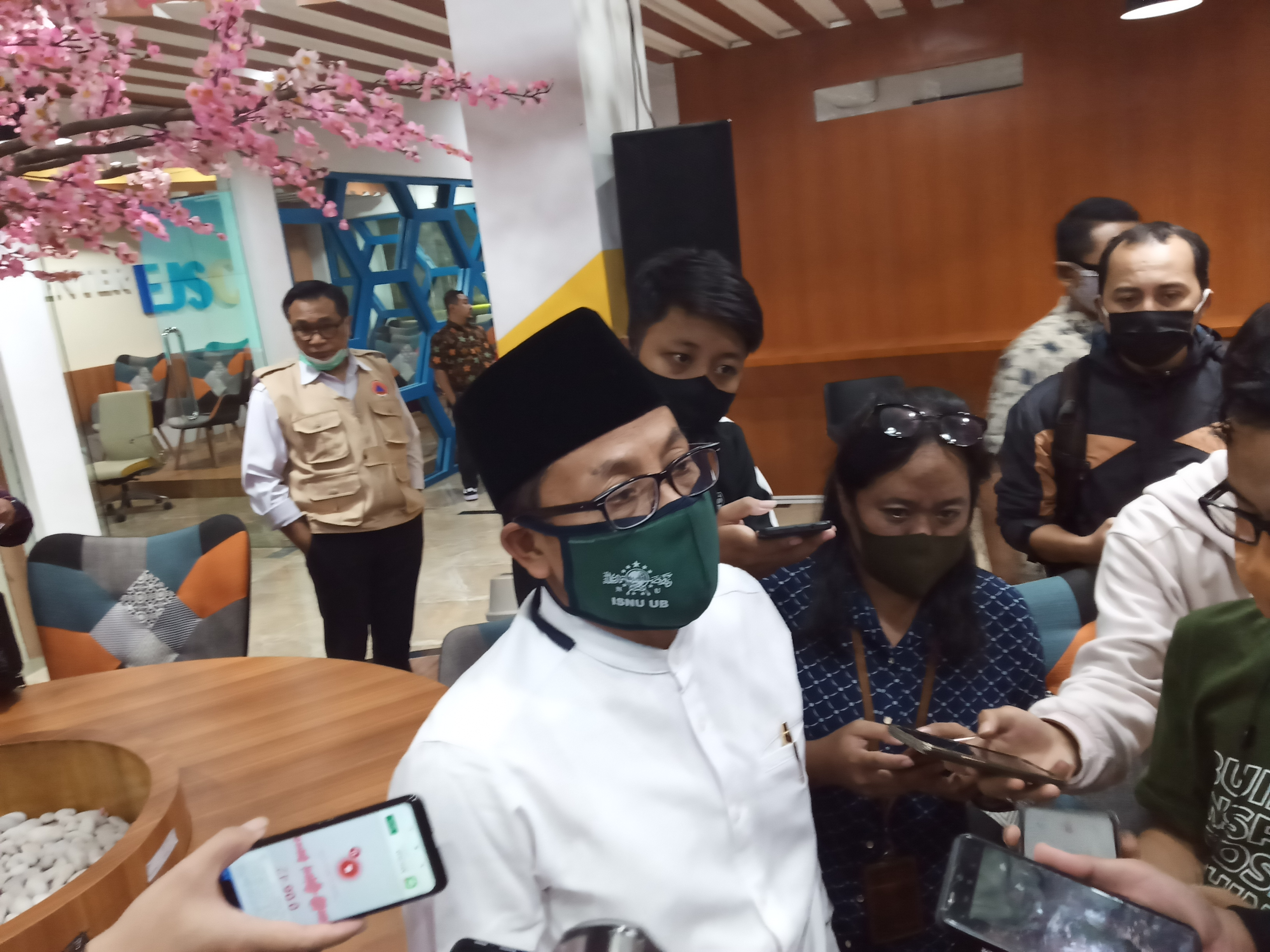 Walikota Malang, Sutiaji ketika ditemui di Kantor Bakorwil Jatim III Malang (Foto: Lalu Theo/ngopibareng.id)