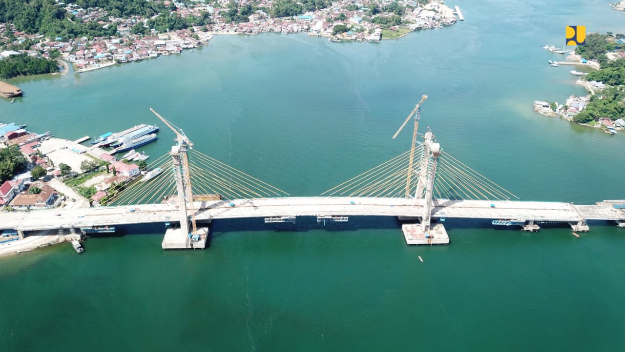 Kementerian PUPR selesaikan pembangunan Jembatan Teluk Kendari. (Kementerian PUPR)