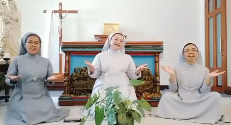 Tiga Suster Katolik yang melantunkan lagu Idul Fitri. (Foto: Instagram @ganjar_pranowo)