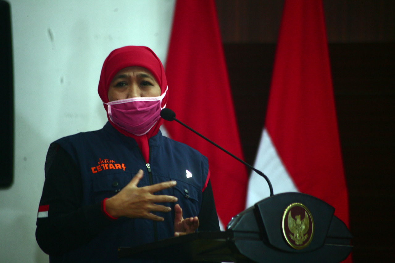Gubernur Jawa Timur Khofifah Indar Parawansa saat di Gedung Negara Grahadi. (Foto: Alief/ngopibareng.id)