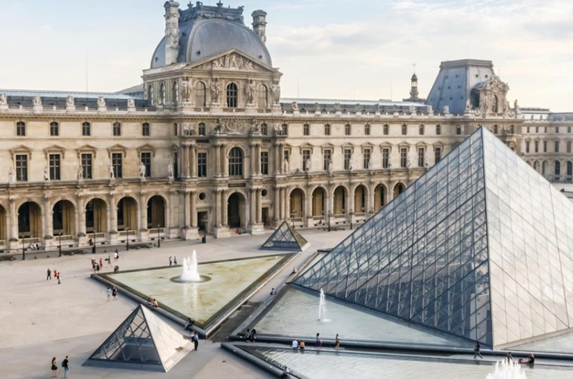 Museum Louvre, salah satu ikon di Prancis. (Foto: Google)