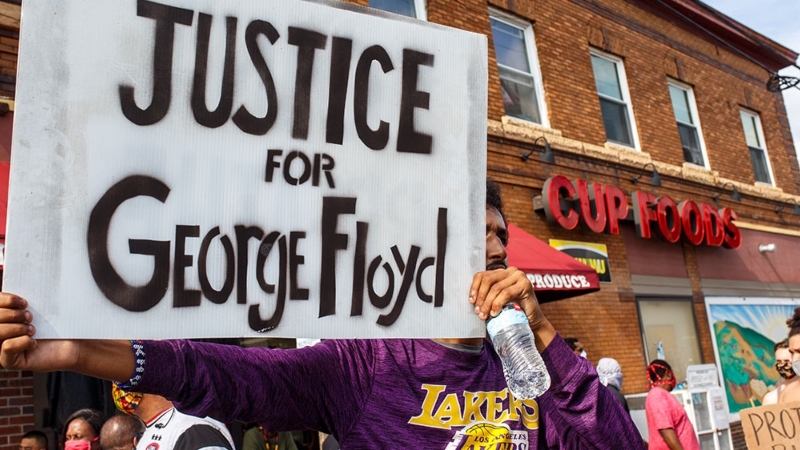 Aksi demi warga atas kematian George Flyod di kota Minneapolis, Minnesota, Amerika Serikat. (Foto: AFP)
