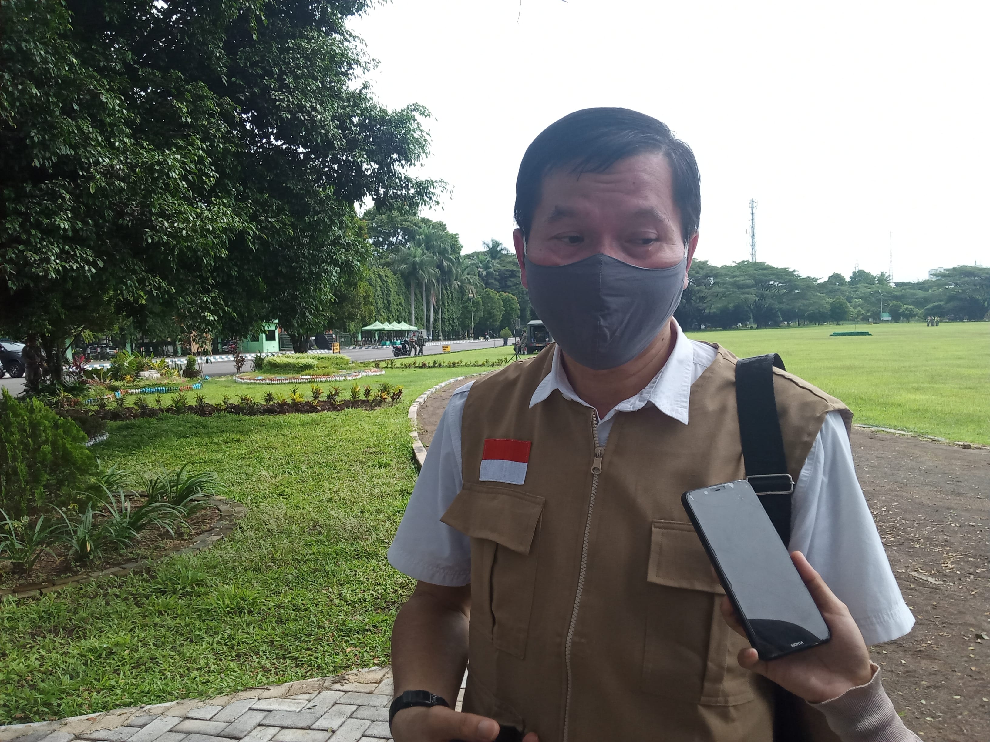 Jubir Satgas Covid-19 Pemkot Malang, Husnul Mu'arif, saat ditemui di Lapangan Rampal, Kota Malang (Foto: Lalu Theo/Ngopibareng.id)