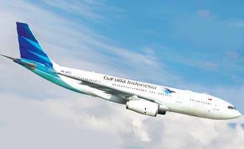 Ilustrasi pesawat Garuda menurun. (Foto:Garuda Indonesia)