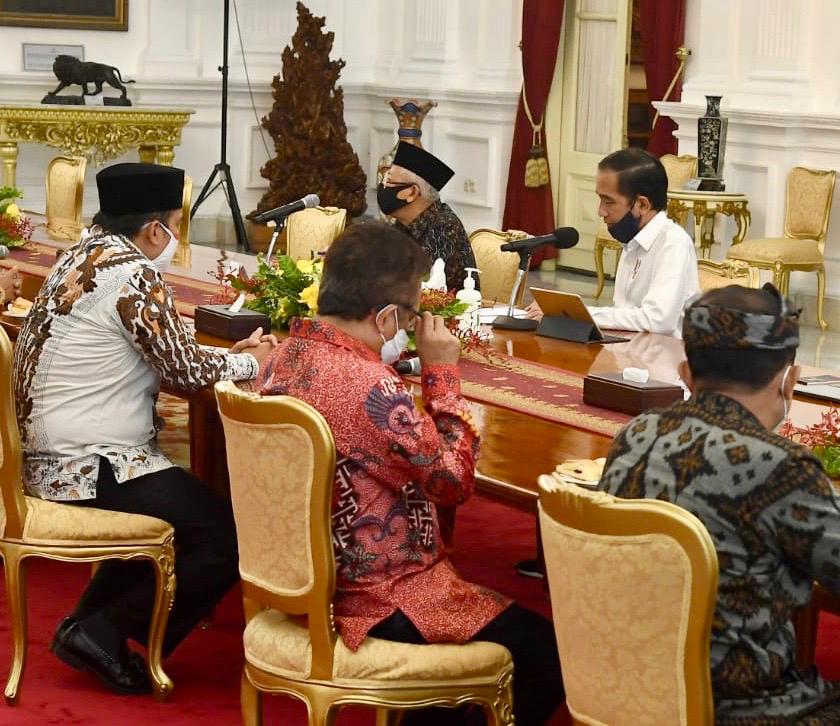 Presiden Joko Widodo saat melakukan pertemuan dengan tokoh lintas agama di Istana. (Foto: Setpres)