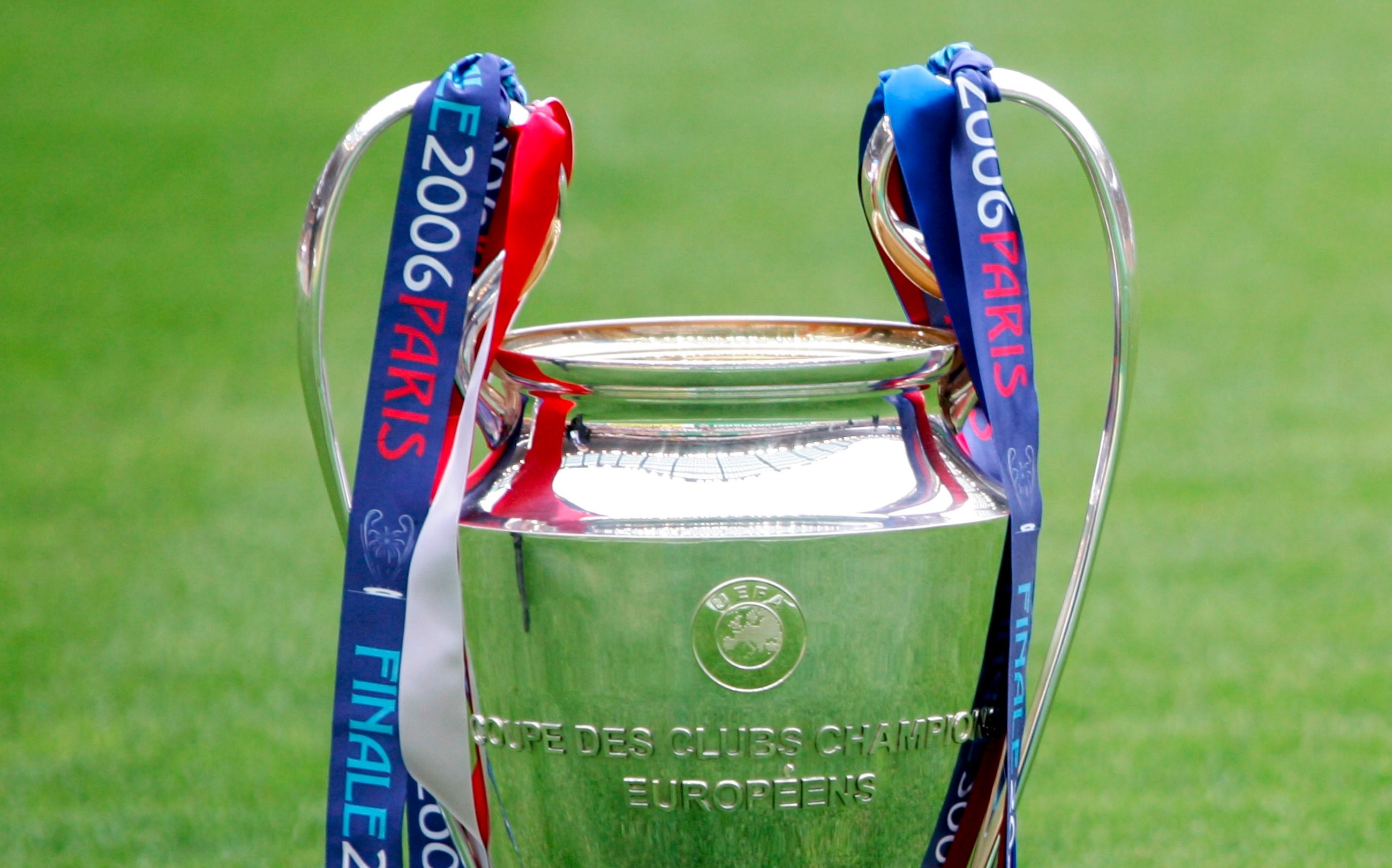 Trofi Liga Champions. (Foto: Twitter/@ChampionsLeague)