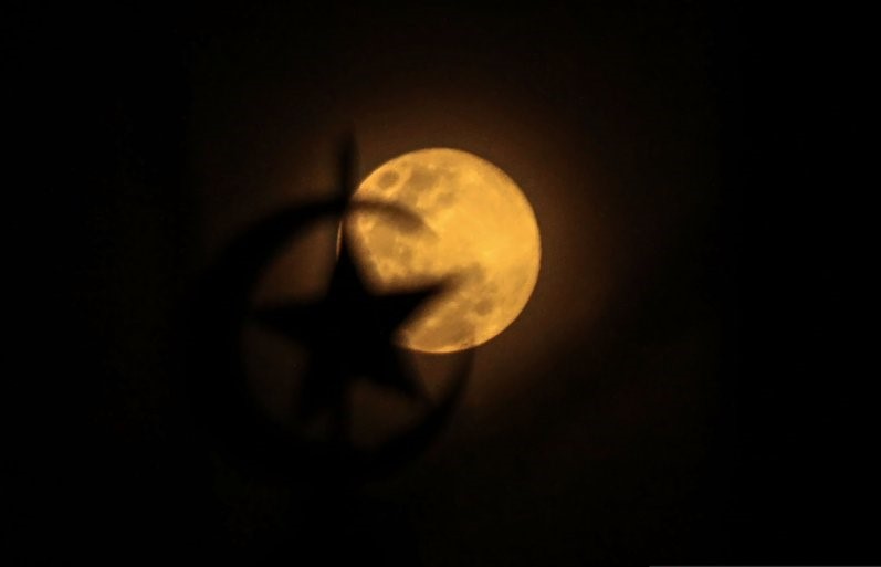 Ilustrasi Gerhana Bulan. (Foto: Antara)