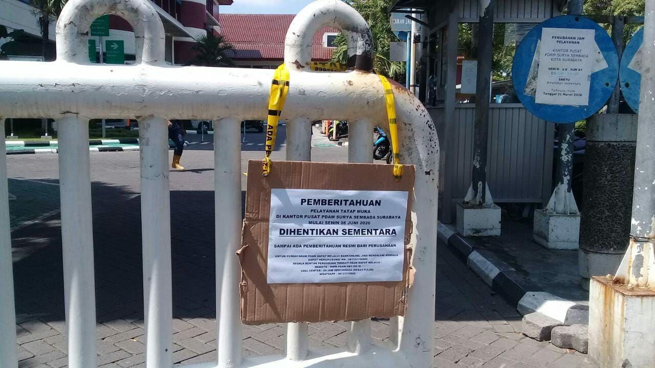 PDAM Surya Sembada Surabaya menutup pelayanan tatap muka sejak 8 Juni 2020. (Ni'am Kurniawan/Ngopibareng.id)