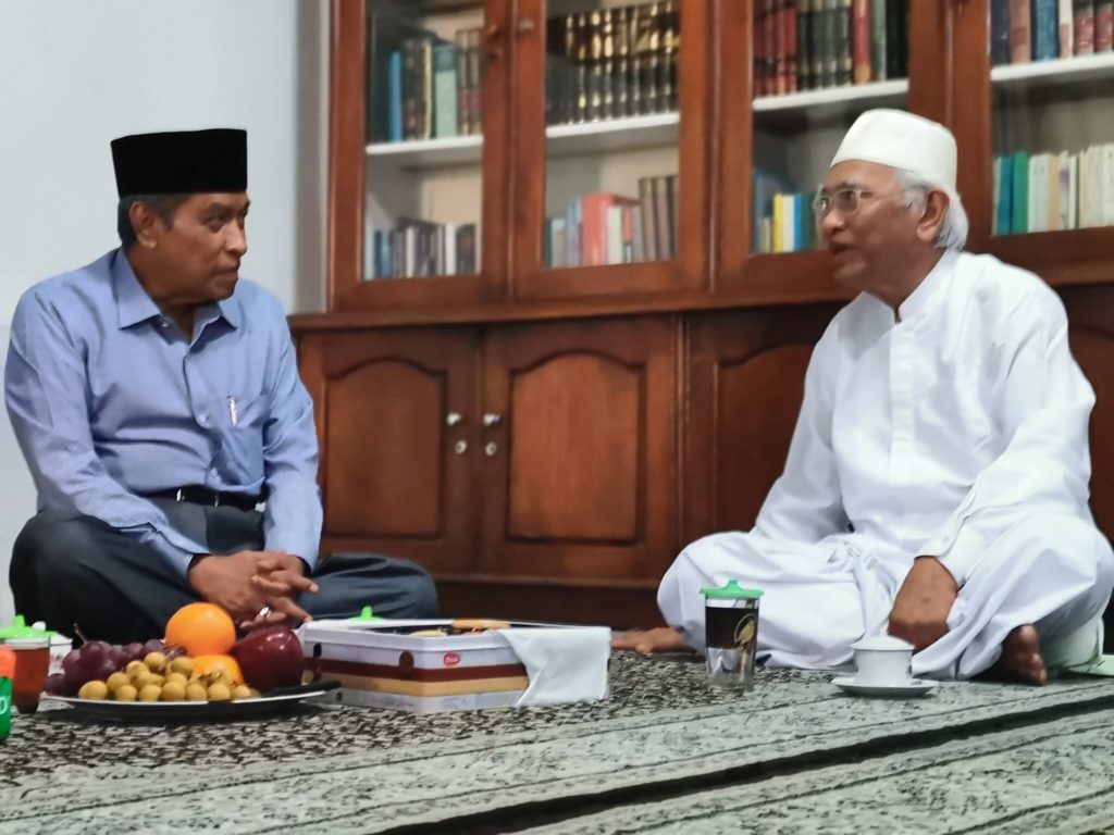 KH Ahmad Mustofa Bisri bersama KH Said Aqil Siroj di Rembang. (Foto: gm-channel)