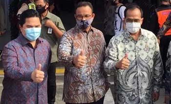 Dari kiri, Menteri (BUMN) Erick Thohir, Gubernur DKI Anies Baswedan dan Menhub Budi Karya meresmikan stasiun terpadu. (Foto:Antara)