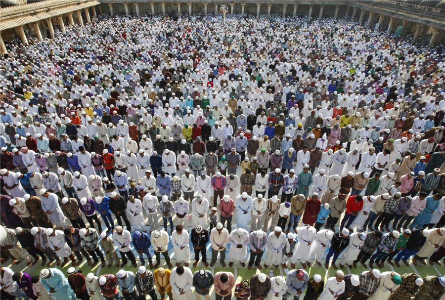 Umat Islam berjamaah menjadi kekuatan beragama yang damai di Nusantara. (Foto: Istimewa)