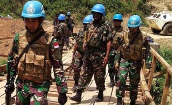 Pasukan TNI yang tergabung dalam misi perdamaian MONUSCO di Kongo sedang berpatroli. (Foto:News.UN)