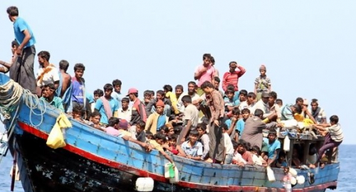 Ilustrai: Para pengungsi Rohingya naik perahu. (Foto: Dok/Ngopibareng.id)