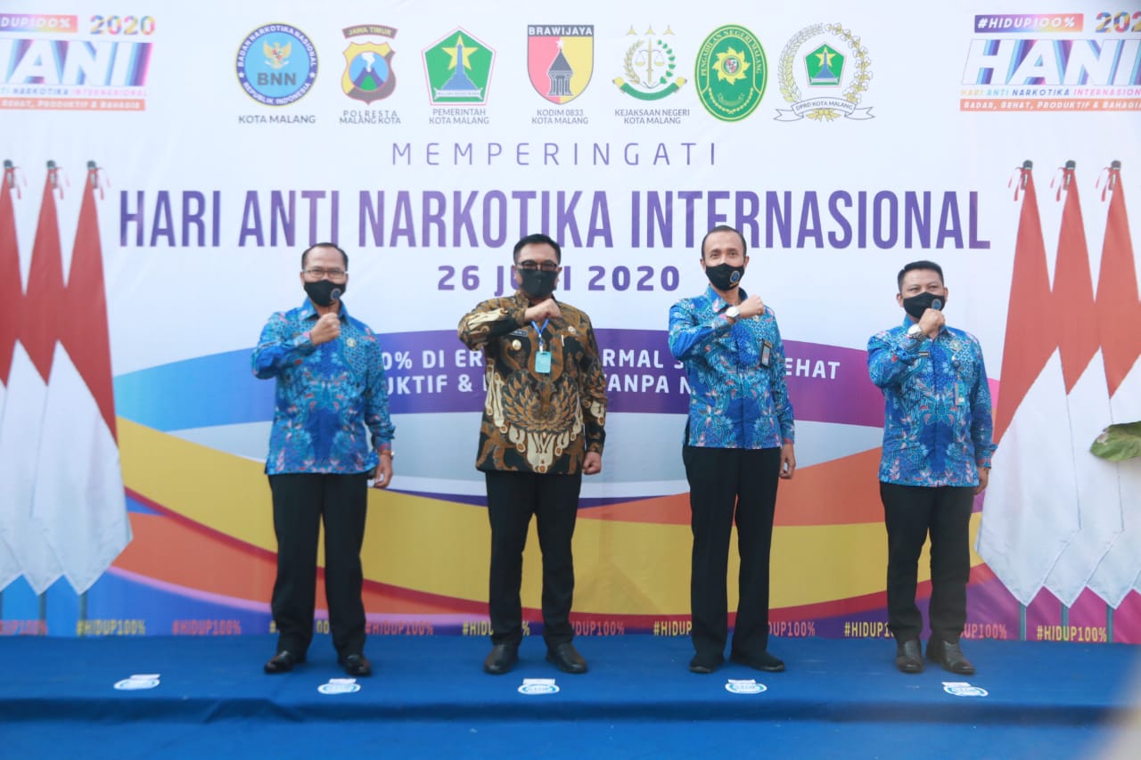 Wakil Wali Kota Malang, Sofyan Edi Jarwoko bersama dengan pimpinan BNN Kota Malang saat memperingati Hari Anti Narkotika Nasional (Foto: istimewa)