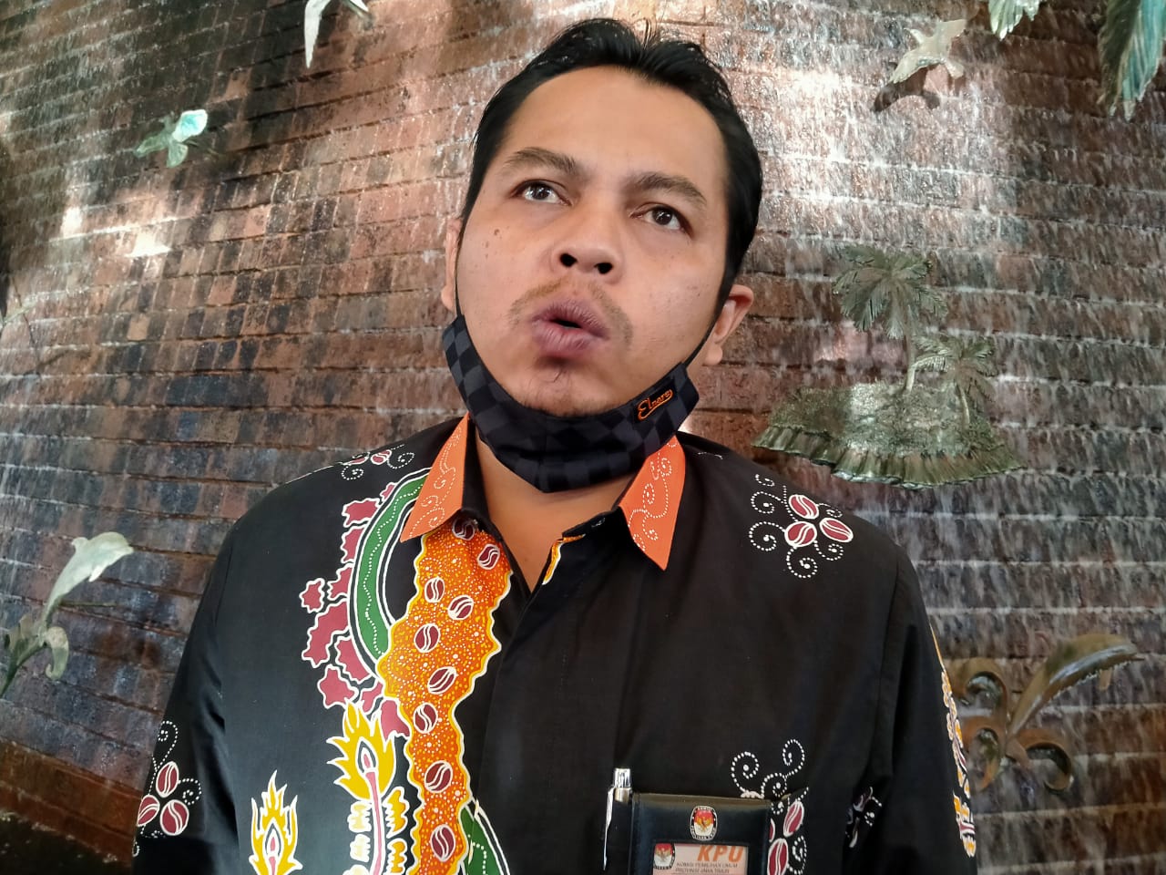 Ketua KPU Jatim, Choirul Anam. (Foto: Fariz Yarbo/Ngopibareng.id)