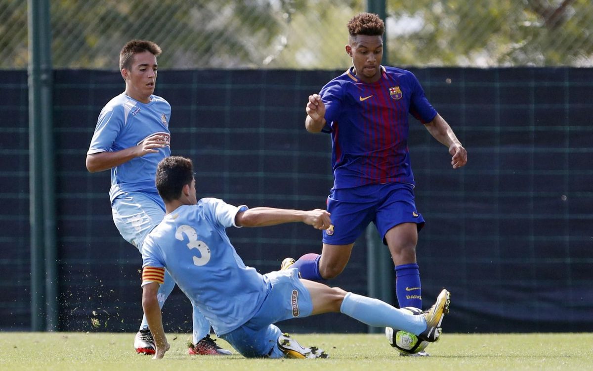 Konrad saat bermain bersama Barcelona B. (Foto: fcbarcelona.com)