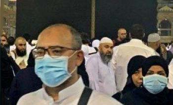 Thawaf dengan masker di Masjidil Haram, Mekah, Arab Saudi. (Foto:Aceh)