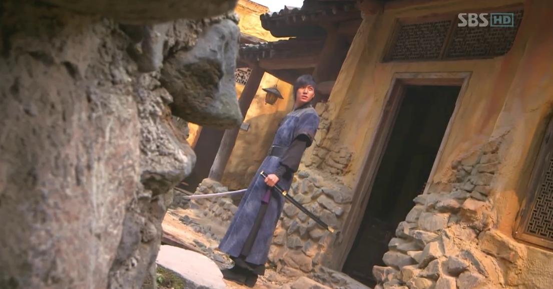 Salah satu adegan drama Korea (drakor) Faith - The Great Doctor. (Foto: SBS)