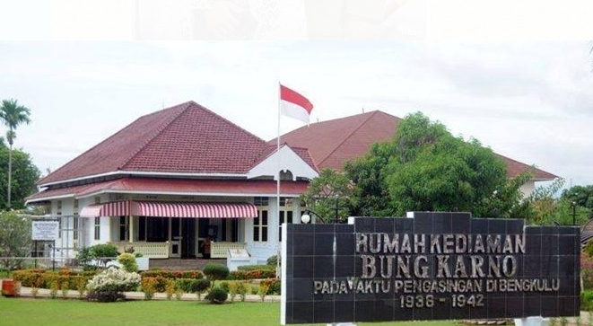 Rumah pengasingan Presiden RI pertama Soekarno atau Bung Karno di Bengkulu. (Foto: Wikipedia)