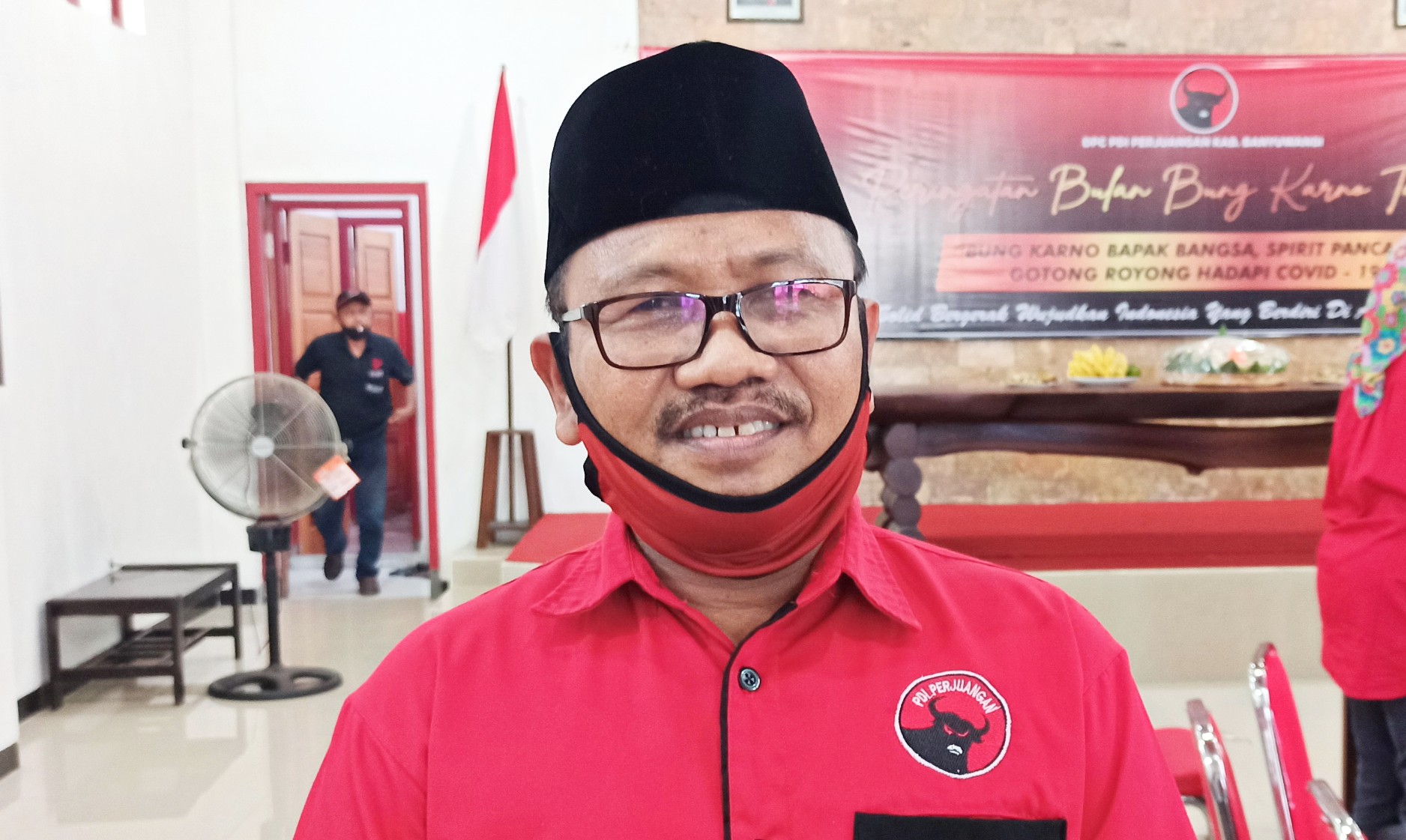 Sugirah, calon Wakil Bupati Banyuwangi dari PDI Perjuangan. (Foto: M. Hujaini/Ngopibareng.id)