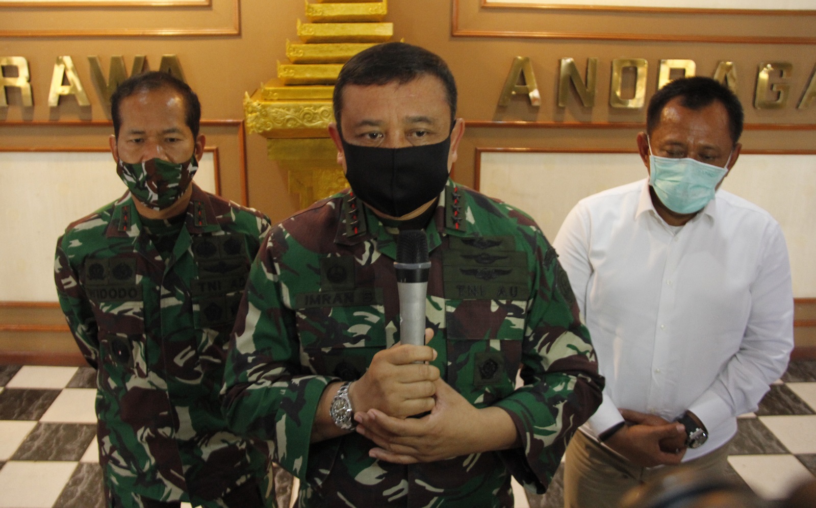 Pangkogabwilhan II, Marsekal Madya TNI Imran Baidirus. (Foto: Fariz Yarbo/Ngopibareng.id)