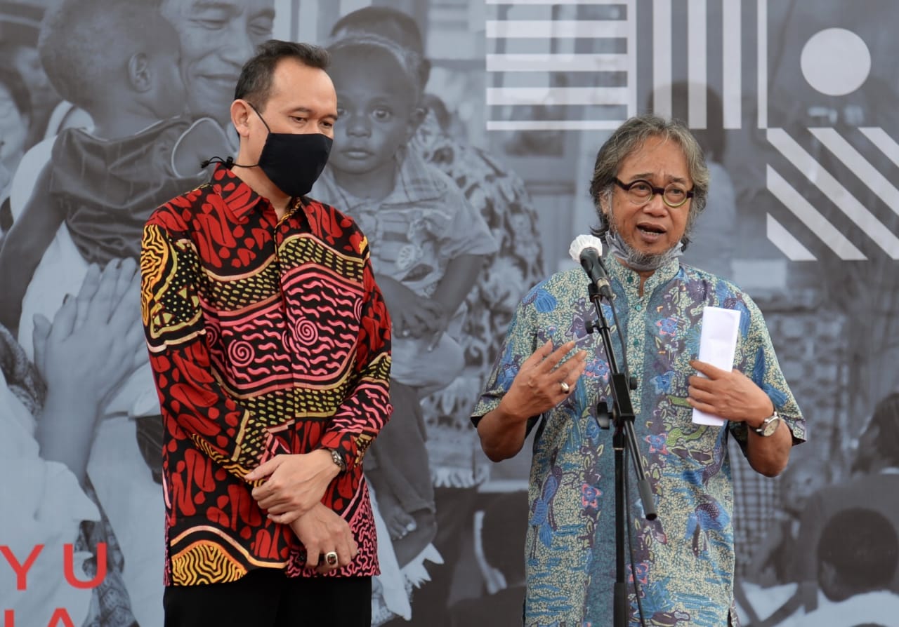 Seniman Butet Kertaradjasa, Cak Lontong serta para pekerja seni bertemu Presiden Jokowi di Istana Negara Bogor, Rabu 15 Juli 2020. (Foto: Setpres)