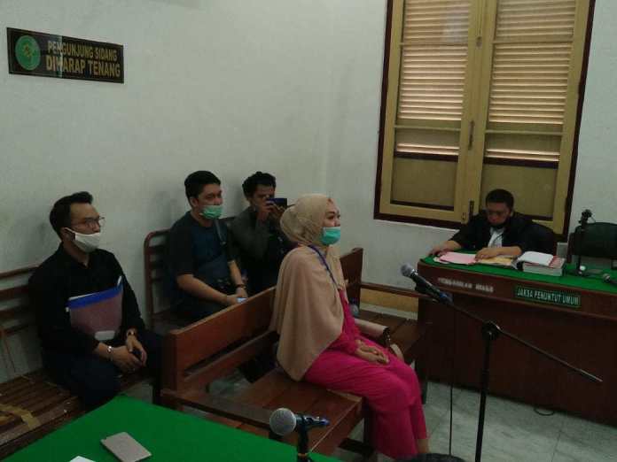 Febi Nur Amelia, terdakwa kasus pencemaran nama baik salah satu Bu Kombes di Medan. (Foto: Istimewa)