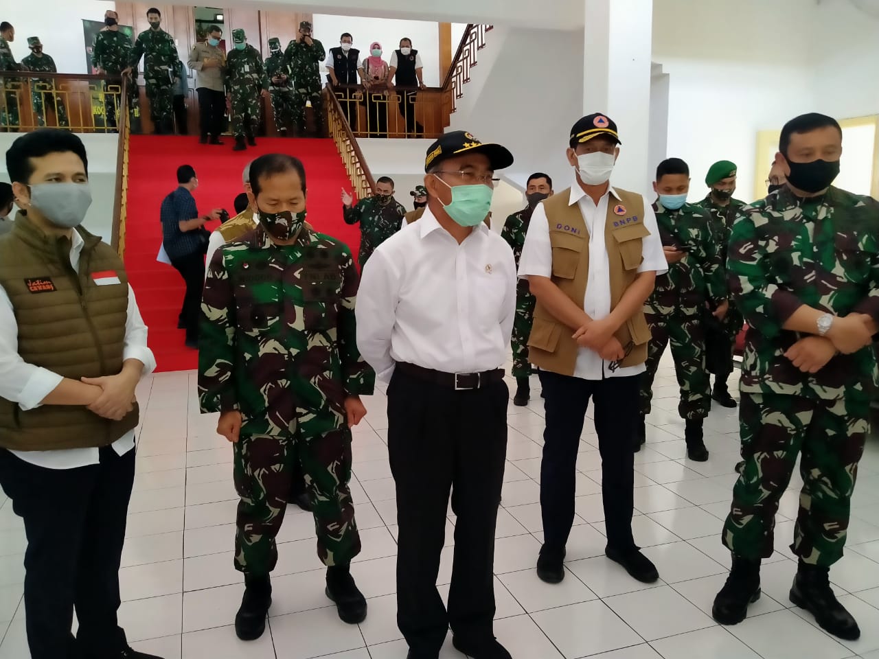 Menko PMK RI, Muhadjir Effendy usai melakukan supervisi di Posko RS Lapangan Kogabwilhan II, Surabaya, Kamis 16 Juli 2020. (Foto: Fariz Yarbo/Ngopibareng.id)