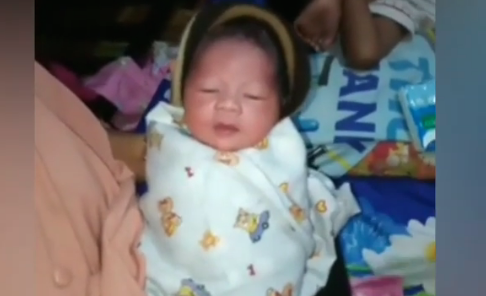 Viral, bayi dilahirkan setelah dikandung seorang perempuan selama satu jam (Foto: Dok @wow.fakta)