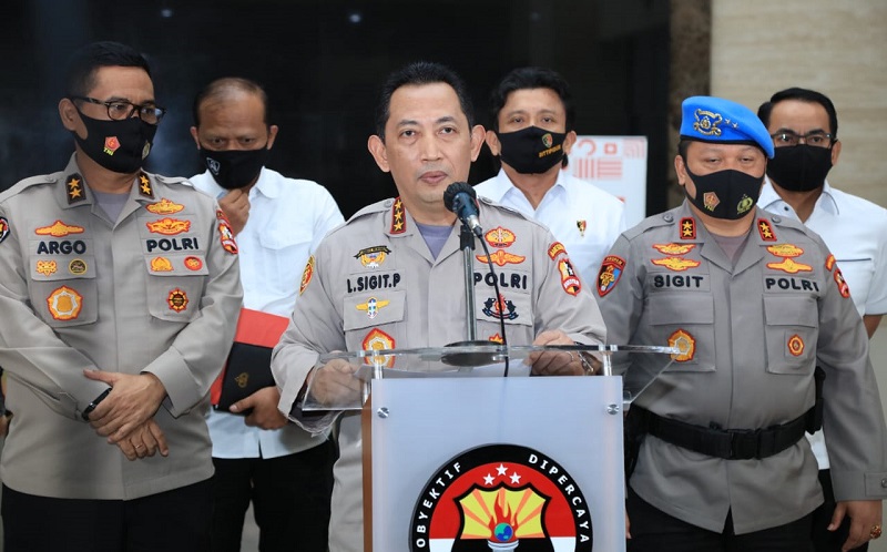 Kabareskrim Polri Komjen Pol Listyo Sigit Prabowo saat umumkan status tersangka Brigjen Pol Prasetijo Utomo. (Foto: Ant)