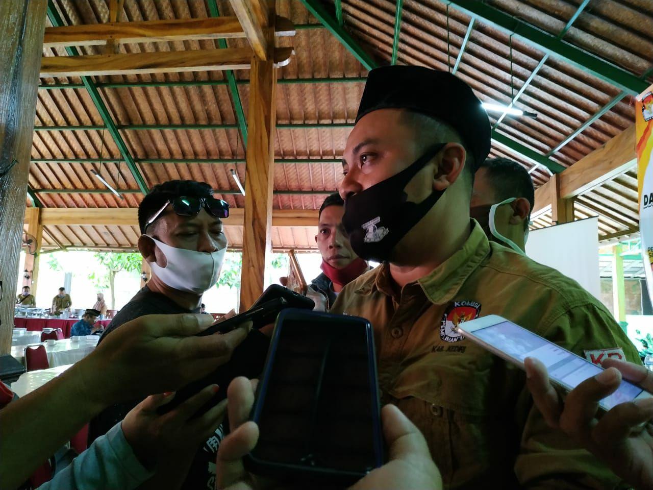 Nanang Qosim selaku Komisioner, Divisi SDM dan Parmas KPU Kabupaten Kediri.(Foto: Fendy Plesmana/Ngopibareng.id)