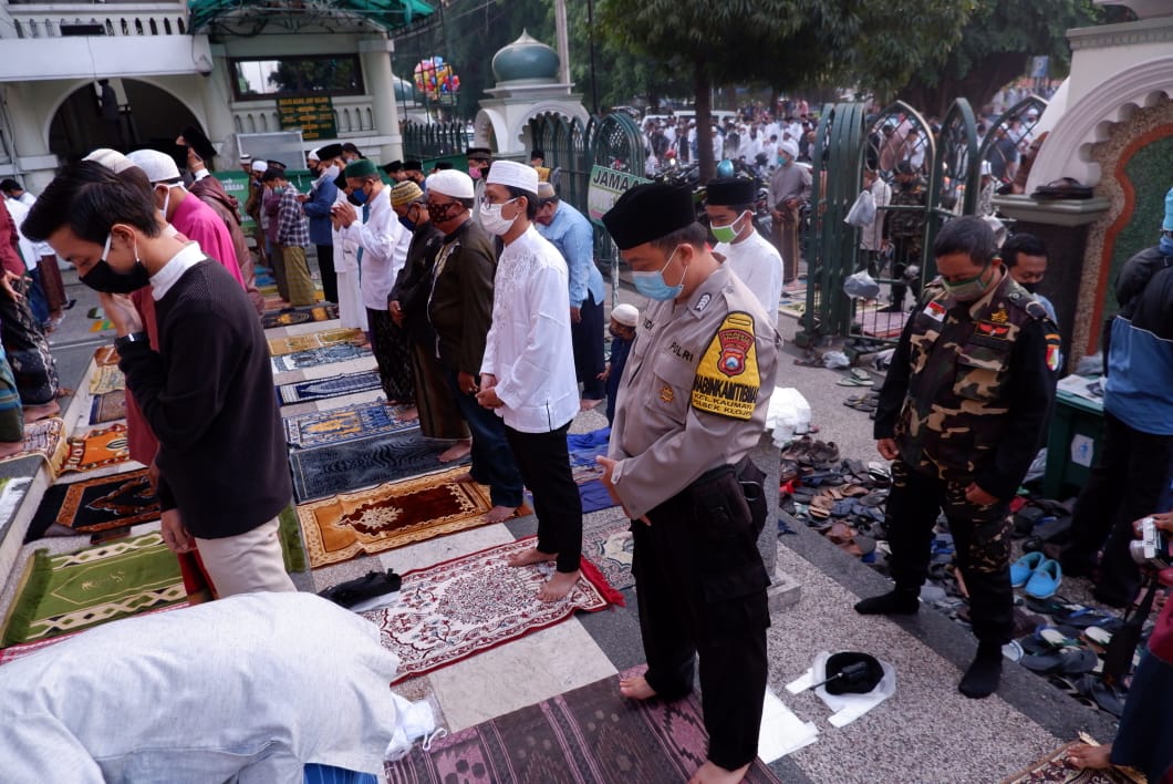 Shalat Idul Adha di Masjid Agung Jami'Kota Malang (Foto: Lalu Theo/ngopibareng.id)