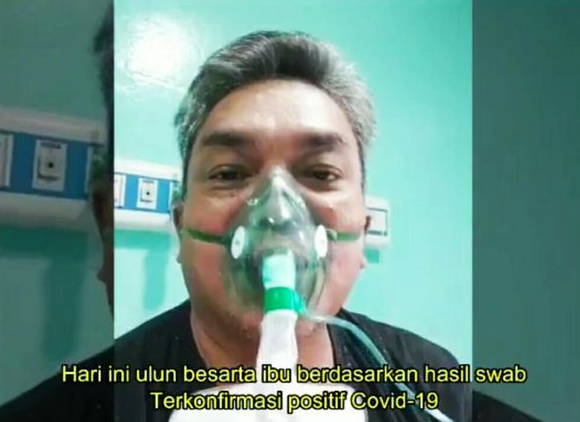 Walikota Banjarbaru, Kalimantan Selatan (Kalsel) Nadjmi Adhani saat mengumumkan dirinya terinfeksi corona atau Covid-19 pada 27 Juli 2020. Dia mengenakan alat bantu pernapasan, dan sang istri juga dinyatakan positif Covid-19. (Foto: Dok. Pemkot Banjarbaru)