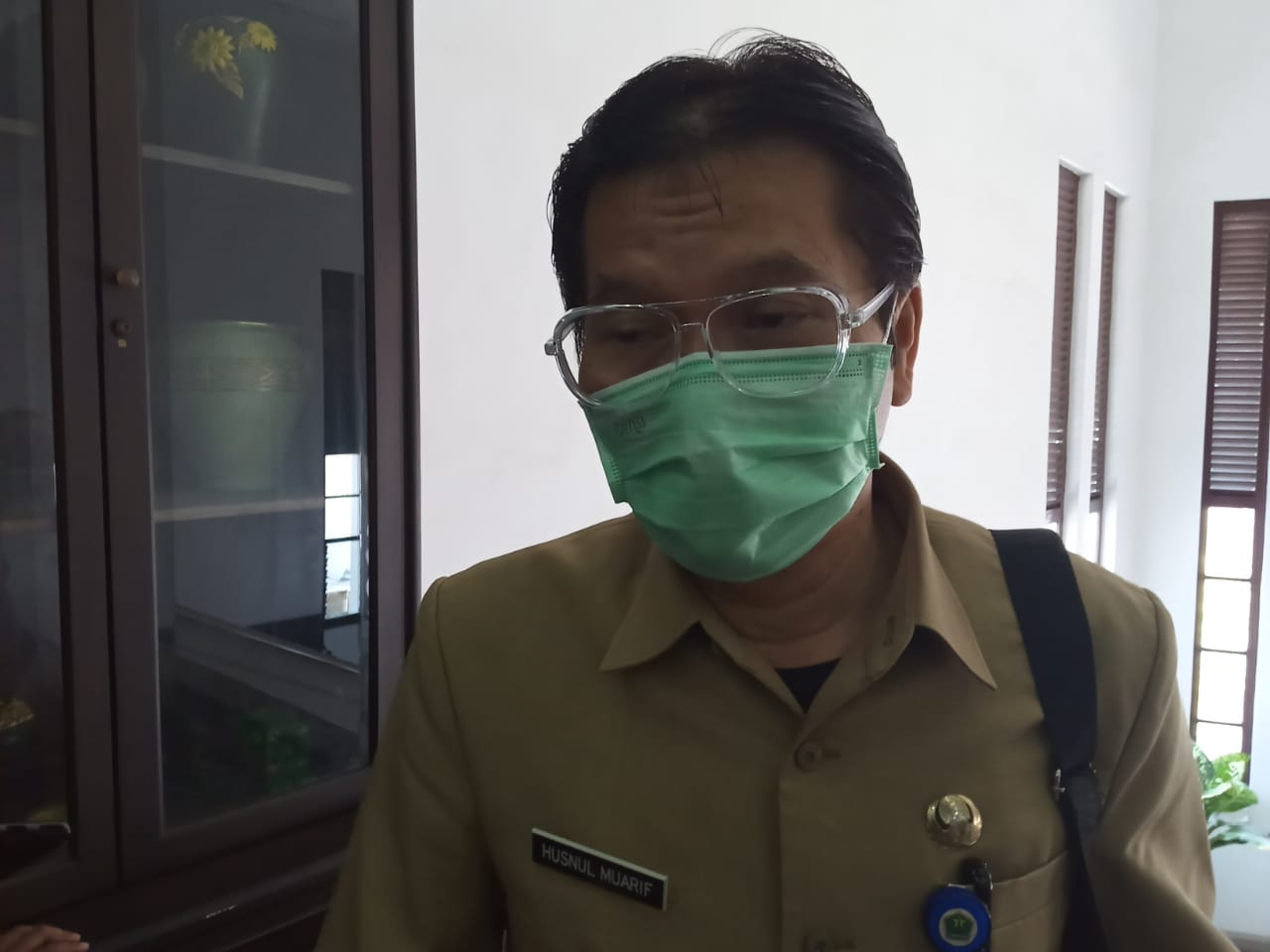 Jubir Satgas Covid-19 Kota Malang, Husnul Mu'arif saat ditemui di Balai Kota Malang. (Foto: Lalu Theo/ngopibareng.id)
