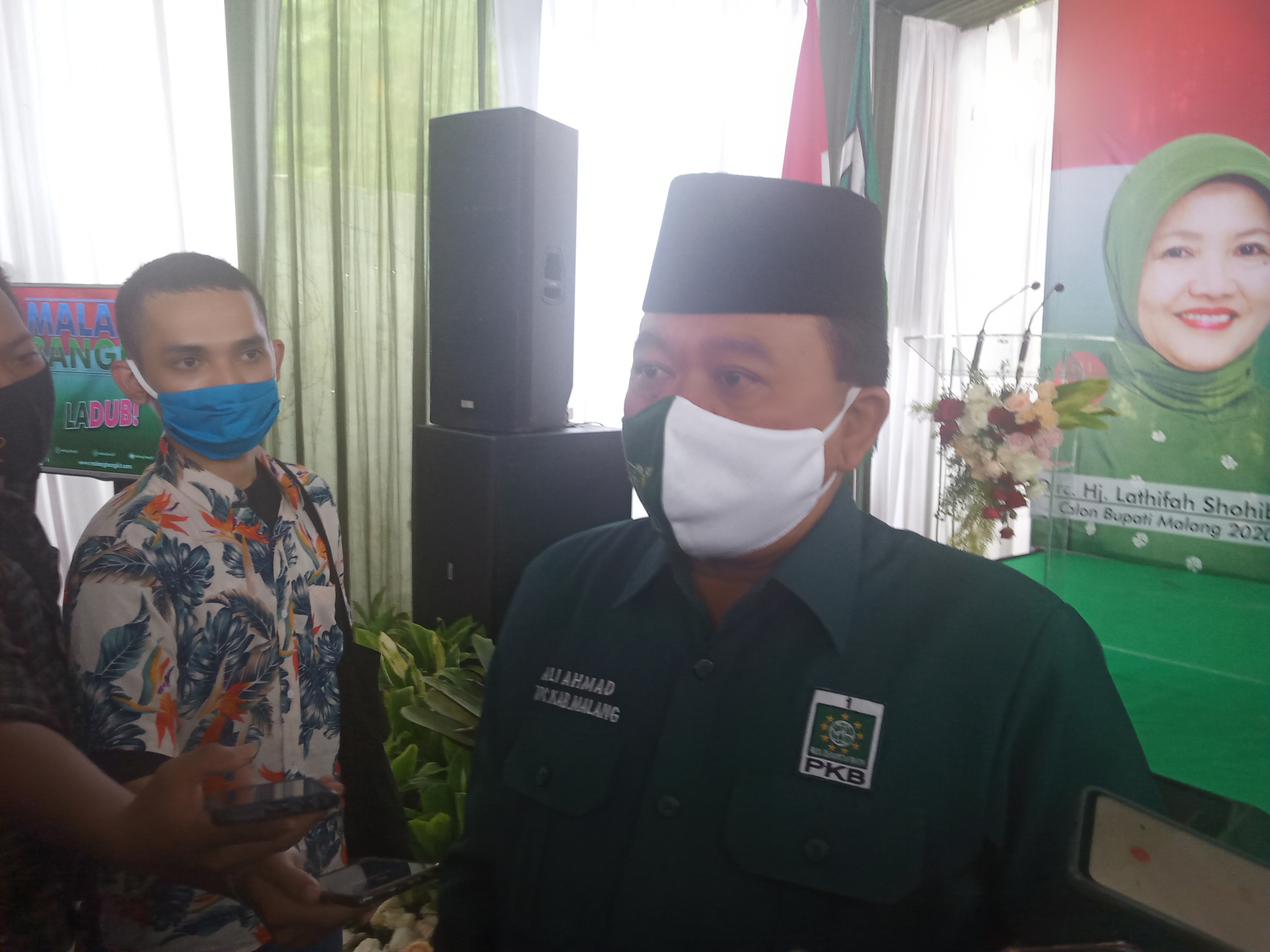 Ketua DPC PKB Kabupaten Malang, Ali Ahmad saat ditemui di Kantor DPC PKB Kabupaten Malang, Jawa Timur. (Foto: Lalu Theo/Ngopibareng.id)