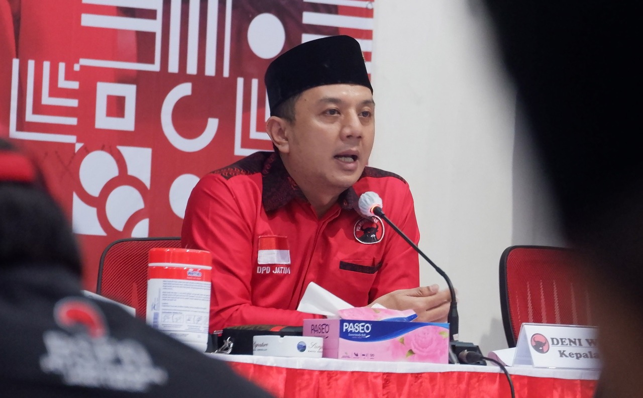 Wakil Ketua Bidang Pemenangan Pemilu Dewan Pimpinan Daerah (DPD) PDIP Jawa Timur, Deni Wicaksono dalam sebuah kesempatan. (Foto: Alief Sambogo/Ngopibareng.id)