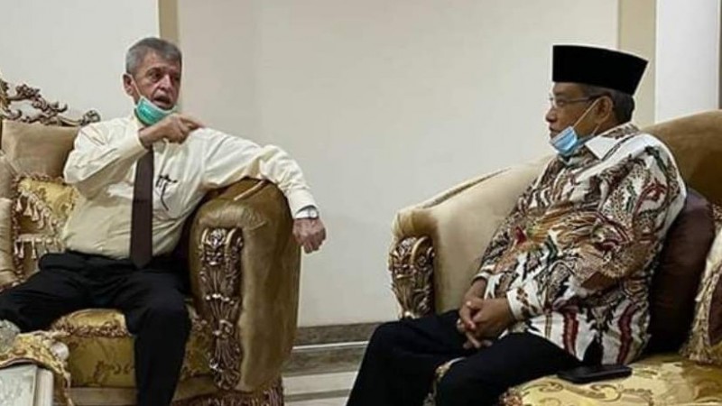 Duta Besar Palestina di Jakarta, Zuhair Al Shun saat berkunjung ke PBNU, bersama KH Said Aqil Siroj. (Foto: pbnu)