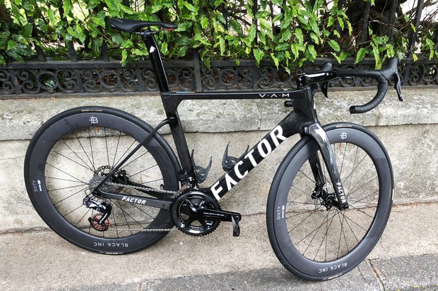 Produk baru produsen sepeda asal Inggris Factor. Sepeda aero ini belum ada nama resminya. Tapi disinyalir bernama Ostro. (Foto: Istimewa)