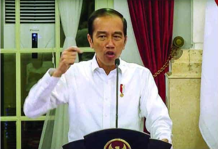  Jokowi menyampaikan arahan kepada para menteri dan kepala lembaga saat sidang kabinet paripurna. (Foto: YouTube Sekretariat Presiden)