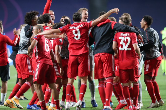 Pemain Bayern Munchen merayakan kemenangan atas PSG di final Liga Champions 2019/2020. (Foto: Twitter/@FCBayern)