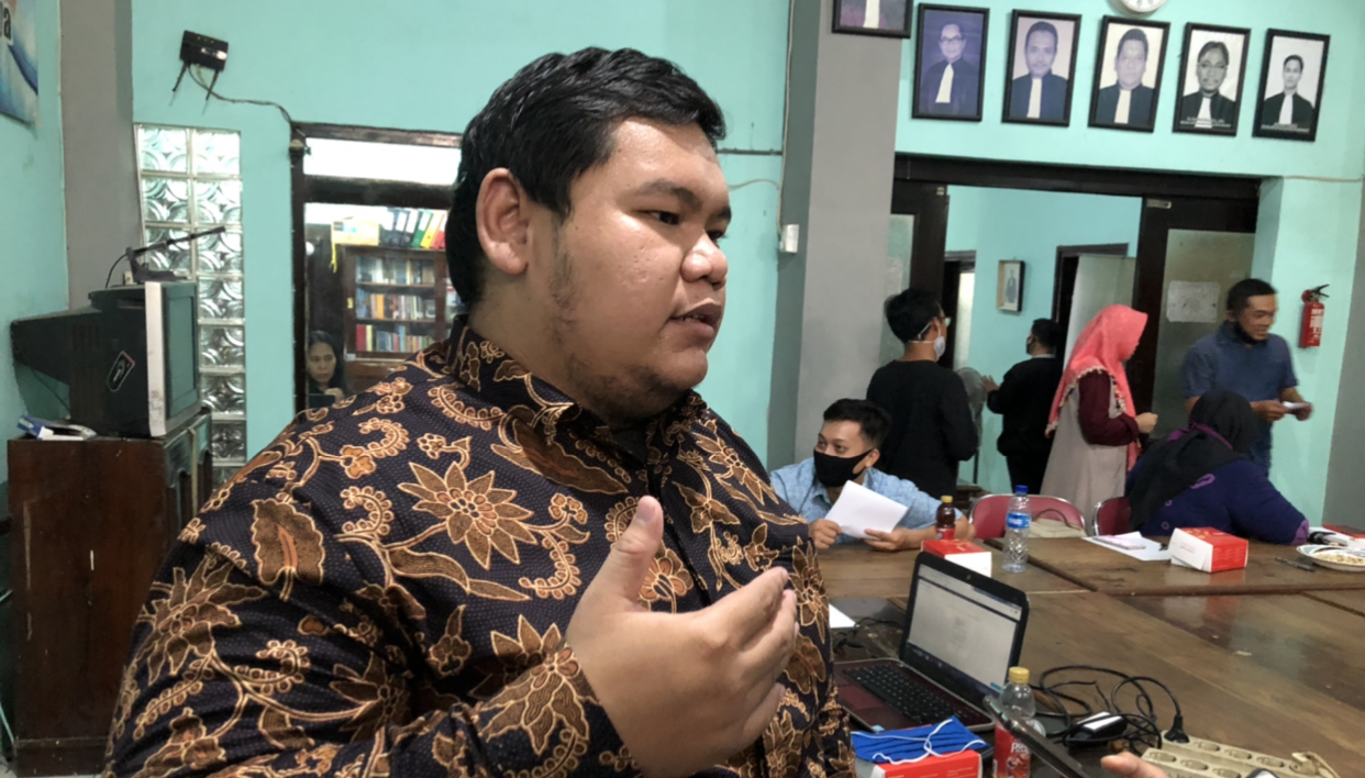 Ketua LBH Surabaya, Abdul Wachid (Andhi Dwi/Ngopibareng.id)