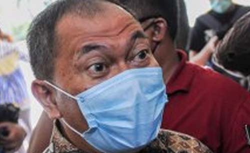 Wali Kota Bandung Oded M Danial memberi keterangan wartawan usai diperiksa KPK , Jumat pagi. (Foto:Antara)