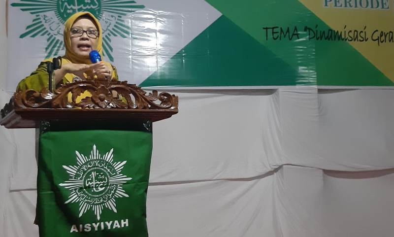 Ketua Umum PP ‘Aisyiyah Siti Noordjannah Djohantini. (Foto: dok/Ngopibareng.id) 